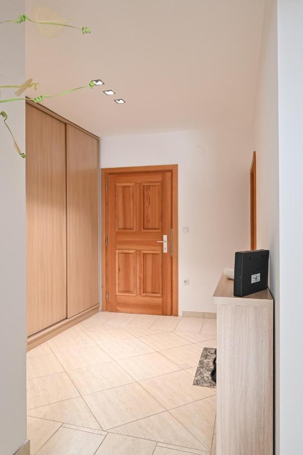 Apartment Stros With Private Sauna كْرانْيِسكا غورا المظهر الخارجي الصورة
